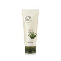HERB DAY 365 MASTER Blending Facial Foaming Cleanser - Aloe & Greentea - THEFACESHOP Australia Queensland