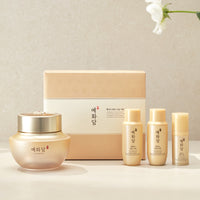 YEHWADAM Hwansaenggo Rejuvenating Radiance Cream Special Set